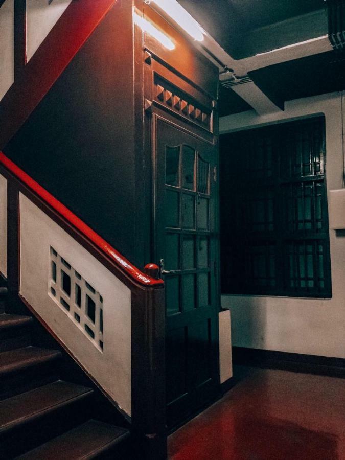 The Metro Pod - Backpackers A/C Dormitory Коччи Экстерьер фото